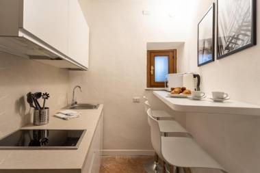 Ice Queen Chamber by Rent All Como