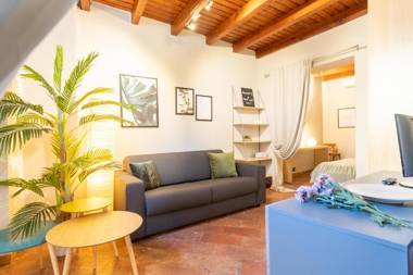 San Fedele Apartment - Historical Como City Center by Rent All Como