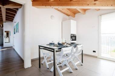 White Attic - by MyHomeInComo