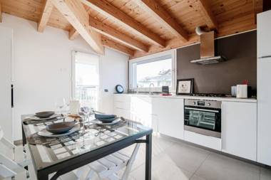 White Attic - by MyHomeInComo