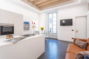 Maison Tomà in Como City Centre by Rent All Como