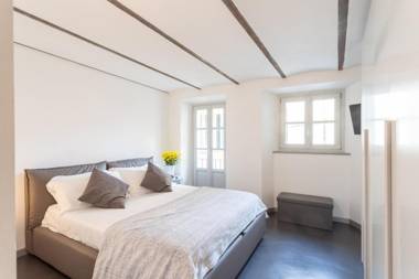 Maison Tomà in Como City Centre by Rent All Como