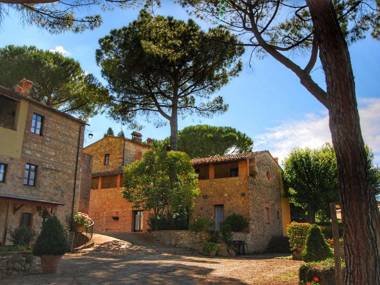 Farm holiday with swimming pool in the hills of the Chianti beautiful surroundings