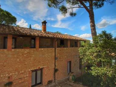 Farm holiday with swimming pool in the hills of the Chianti beautiful surroundings