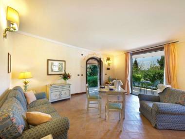 Luxurious Holiday Home in Collazzone with Swimming Pool