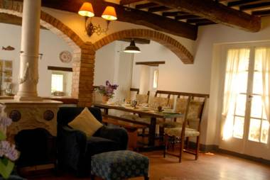 Villa Glicine fable of nature near Lake Trasimeno