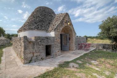 Trullo Pagliaro by Typney