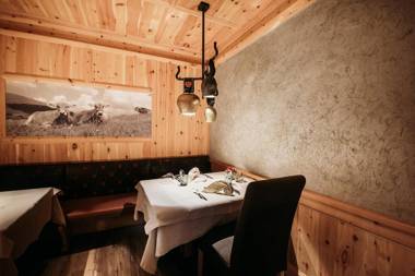 Weingut & Genusshotel Spitalerhof Superior