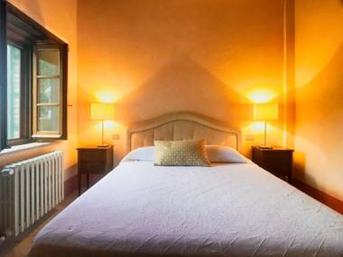 La Terrazza elegant Tuscan stone house with garden and terrace in Cetona