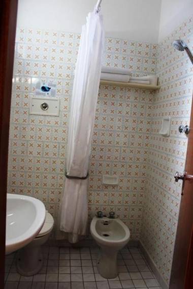 Hotel Devon Rooms & Breakfast