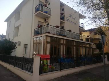 Hotel Damma's