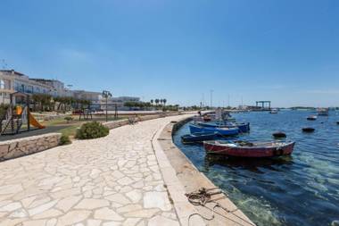 Porticciolo Apartment by BarbarHouse