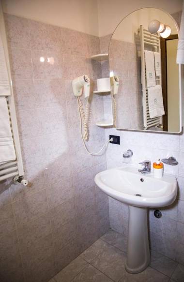 Groane Hotel Residence