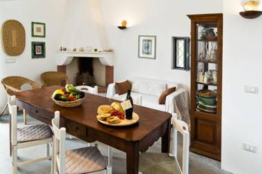 2 bedrooms house with furnished terrace at Ceglie Messapica