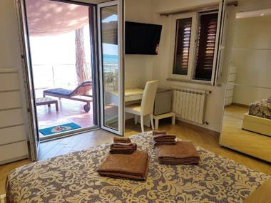 Brezza Marina Guesthouse