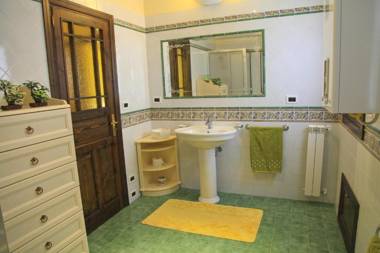 Emiri Bay Villas - by Vacation Service