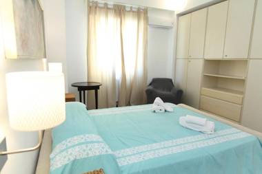 Family House - by Vacation Service