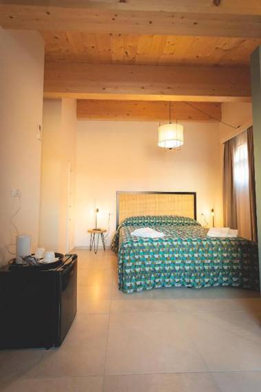 Via Siena 4 - Suites & Rooms