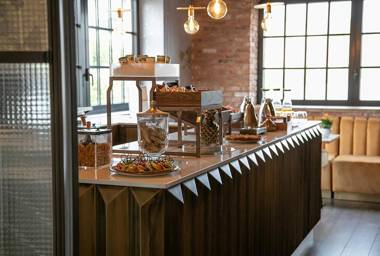 OPHELIA Lounge Restaurant Hotel