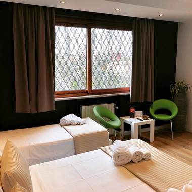 Ottomood B&B and Apartments