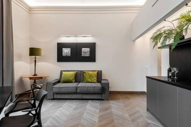 Ferrini Home - Etnea Portrait