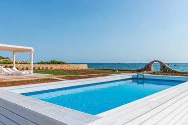 Exclusive Eva Felloniche