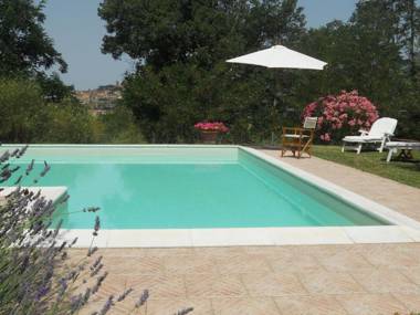 Home with shared pool surrounded by nature in Castiglion Fiorentino