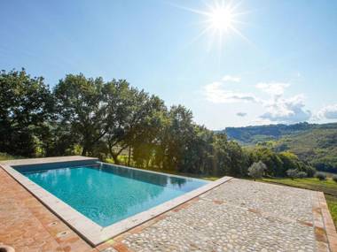 Completely renovated former farmhouse with infinity pool