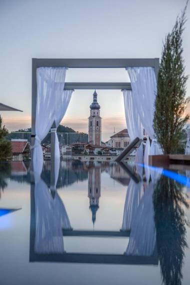 ABINEA Dolomiti Romantic SPA Hotel