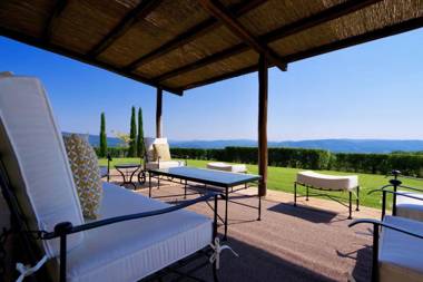 Camparone Light ArcenoRentalsClub Magnificent Chianti Villa Exclusive Pool Concierge