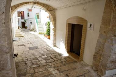 HOME 5 - Arco Antico