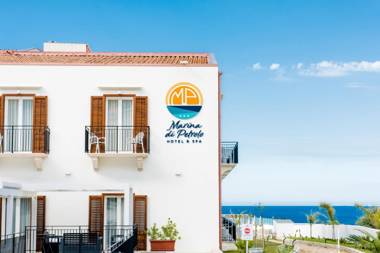 Marina di Petrolo Hotel & SPA