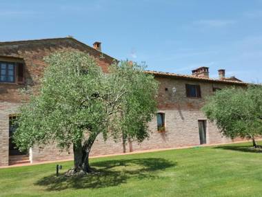 Beautiful Farmhouse in Castelfiorentino with Garden