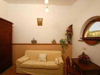 Cozy Farmhouse in Castel del Piano with Swimming Pool