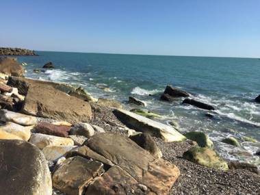 Cozy Holiday Home with Terrace in Carrara