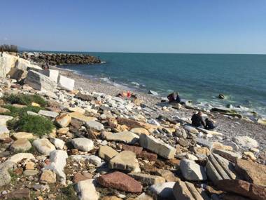 House with direct sea view.