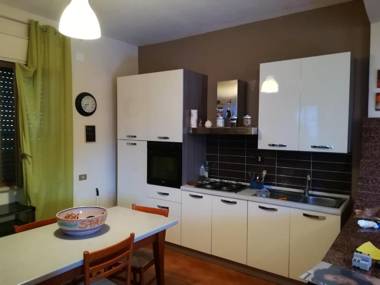 2 bedrooms house with sea view enclosed garden and wifi at Villagrazia di Carini 3 km away from the beach