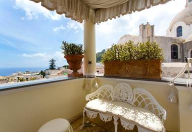 Casa Raiola by CapriRooms