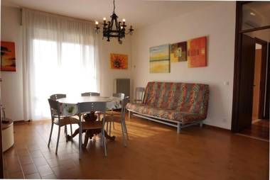 Apartment near the beach for 7 people