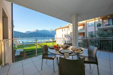 Vista di Maccagno Fantastico Pool