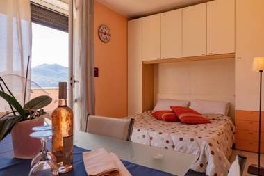 Bilocale 6 - lake view