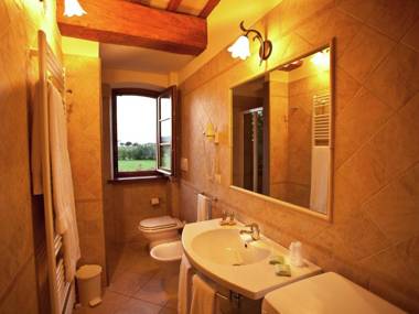 Scenic Villa in Cannara with Swimming pool