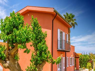 Gelso Bianco Apartments