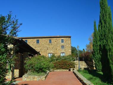 Heritage Holiday Home in Suvereto with Swimming Pool
