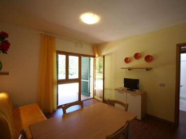 A semi-detached bungalow with AC near the coast of Tuscany