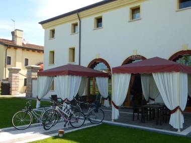 Albergo Antica Corte Marchesini