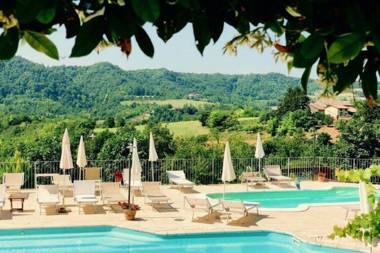 Wonderful Mansion in Ombra with Swimming Pool