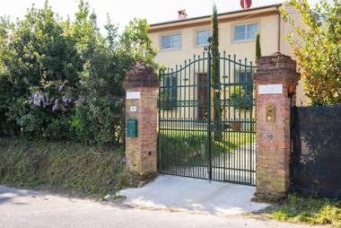 Villa Viloca in Camaiore with jacuzzi