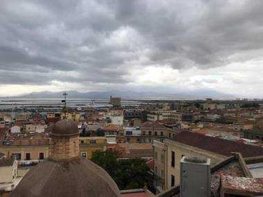 Studio Apartments Centro Storico Via Manno