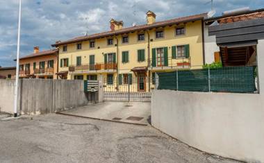 LEISURE & BUSINESS (Tempo libero & Business)